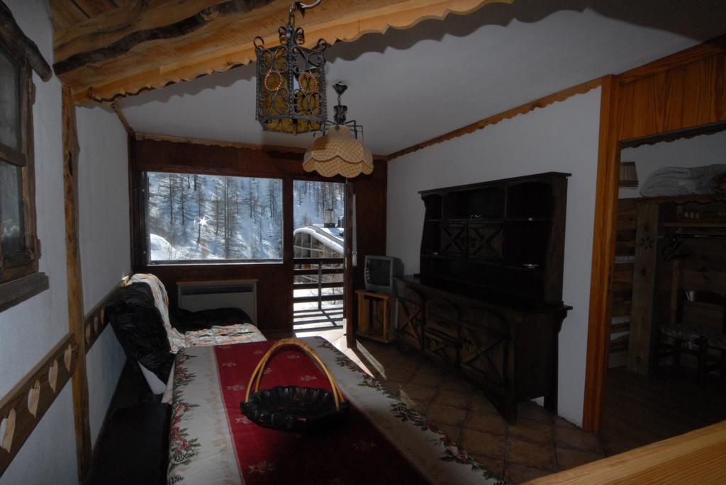 Cromotherapy Apartment Breuil-Cervinia Eksteriør bilde